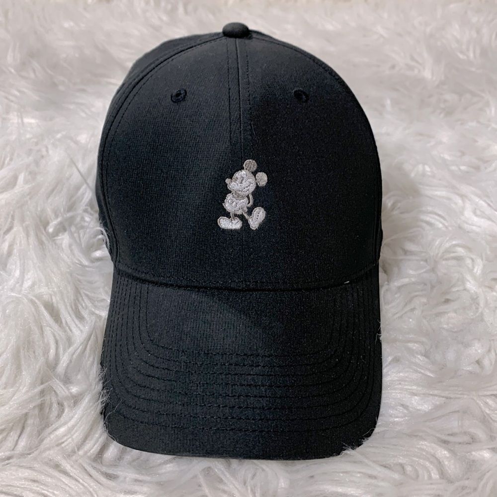 DISNEY x NIKE hat Mickey mouse & Nike logos embroidered hook & loop OSFM